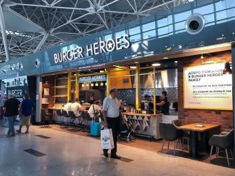 Ресторан сети Burger Heroes открылся в аэропорту Домодедово